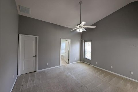 House in Wesley Chapel, Florida 3 bedrooms, 148.46 sq.m. № 2219436 - photo 8
