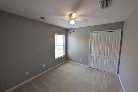 House in Wesley Chapel, Florida 3 bedrooms, 148.46 sq.m. № 2219436 - photo 13