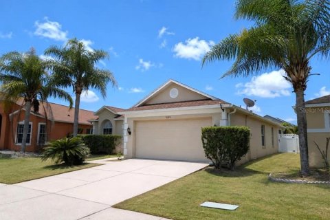 House in Wesley Chapel, Florida 3 bedrooms, 148.46 sq.m. № 2219436 - photo 3