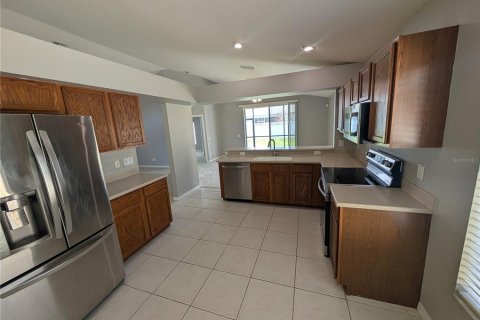 House in Wesley Chapel, Florida 3 bedrooms, 148.46 sq.m. № 2219436 - photo 6