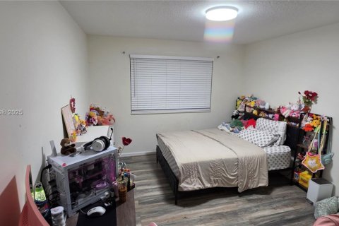 House in Coral Springs, Florida 4 bedrooms, 243.59 sq.m. № 1971997 - photo 21