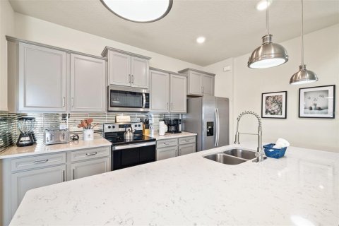 Villa ou maison à vendre à Davenport, Floride: 7 chambres, 306.21 m2 № 2398779 - photo 9