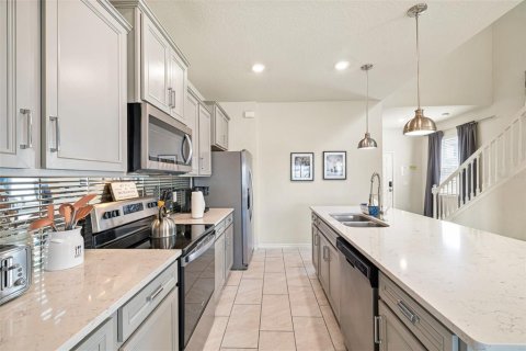 Villa ou maison à vendre à Davenport, Floride: 7 chambres, 306.21 m2 № 2398779 - photo 10