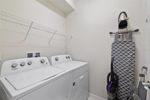 Villa ou maison à vendre à Davenport, Floride: 7 chambres, 306.21 m2 № 2398779 - photo 20