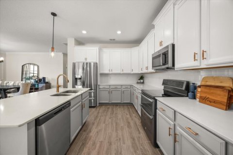 Casa en alquiler en Winter Garden, Florida, 4 dormitorios, 252.88 m2 № 1910323 - foto 10