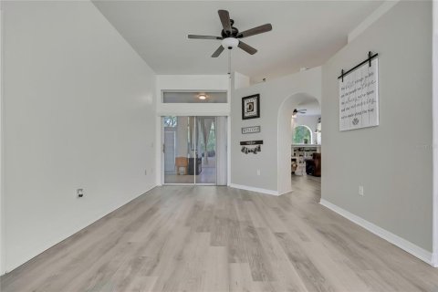 Villa ou maison à vendre à Homosassa, Floride: 3 chambres, 217.48 m2 № 2398806 - photo 9
