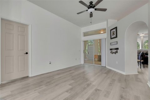 Villa ou maison à vendre à Homosassa, Floride: 3 chambres, 217.48 m2 № 2398806 - photo 10