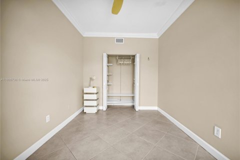 Copropriété à vendre à Miami Beach, Floride: 2 chambres, 64.2 m2 № 1941939 - photo 14