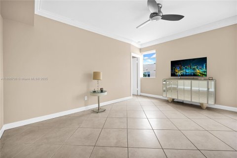 Copropriété à vendre à Miami Beach, Floride: 2 chambres, 64.2 m2 № 1941939 - photo 3