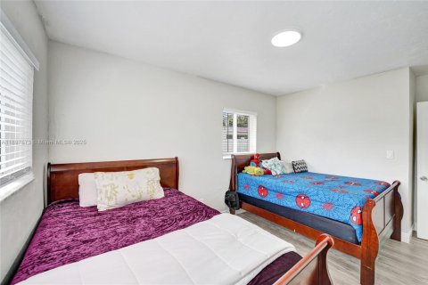 House in Fort Lauderdale, Florida 5 bedrooms, 167.41 sq.m. № 1954000 - photo 26