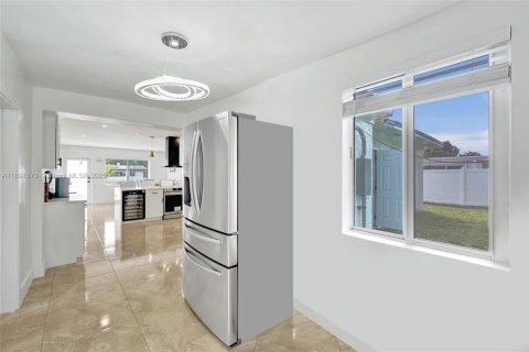 House in Fort Lauderdale, Florida 5 bedrooms, 167.41 sq.m. № 1954000 - photo 15