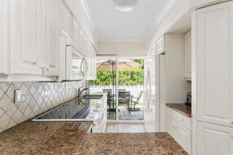 Villa ou maison à vendre à Fort Lauderdale, Floride: 2 chambres, 127.46 m2 № 2432513 - photo 13