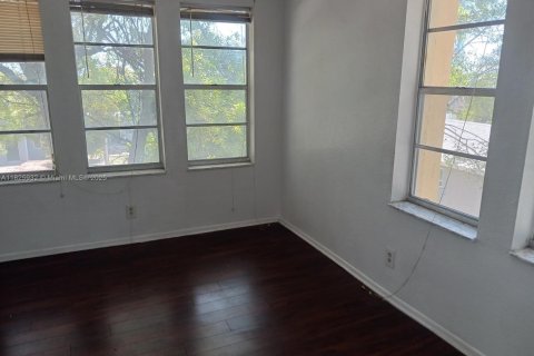 House in West Palm Beach, Florida 3 bedrooms, 257.15 sq.m. № 1794291 - photo 8