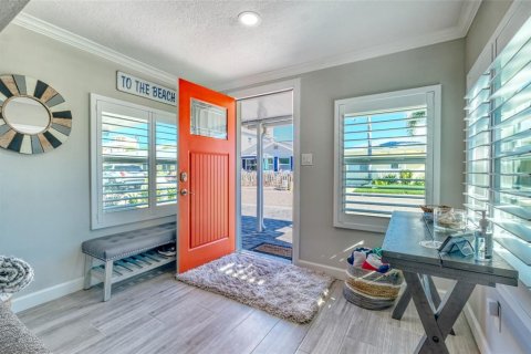 Villa ou maison à vendre à Redington Shores, Floride: 2 chambres, 88.81 m2 № 1349479 - photo 4