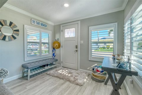 Villa ou maison à vendre à Redington Shores, Floride: 2 chambres, 88.81 m2 № 1349479 - photo 6