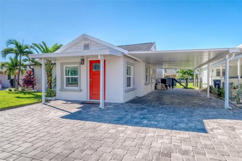 Villa ou maison à vendre à Redington Shores, Floride: 2 chambres, 88.81 m2 № 1349479 - photo 28