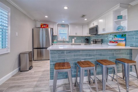 Villa ou maison à vendre à Redington Shores, Floride: 2 chambres, 88.81 m2 № 1349479 - photo 15