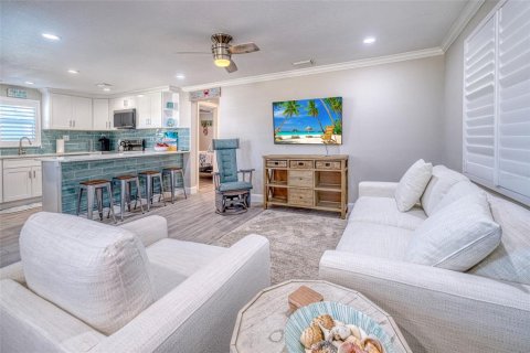 Villa ou maison à vendre à Redington Shores, Floride: 2 chambres, 88.81 m2 № 1349479 - photo 11