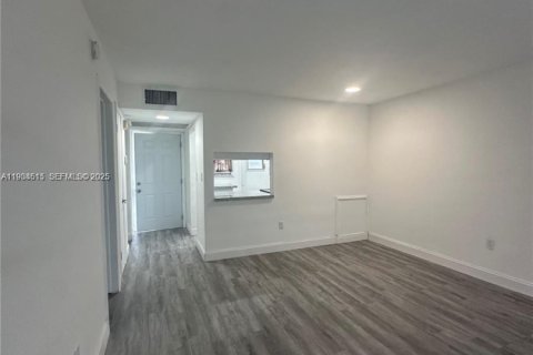 Купить кондоминиум в Авентура, Флорида 1 спальня, № 1993004 - фото 8