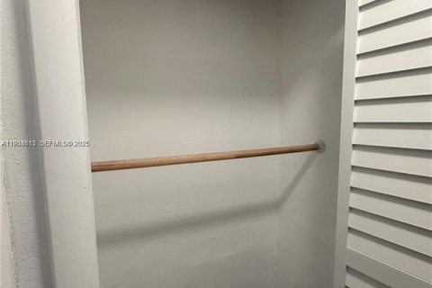 Купить кондоминиум в Авентура, Флорида 1 спальня, № 1993004 - фото 16