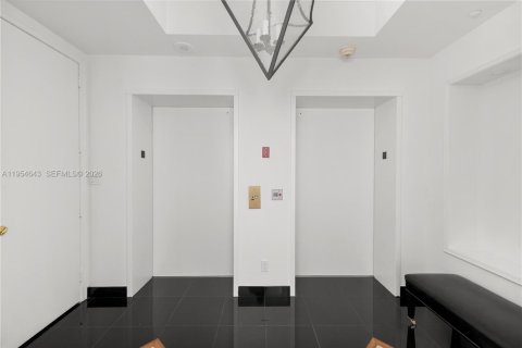 Copropriété à louer à Aventura, Floride: 4 chambres, 274.06 m2 № 2153350 - photo 7
