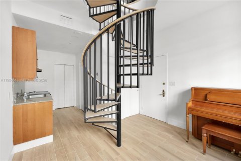 Copropriété à louer à Aventura, Floride: 4 chambres, 274.06 m2 № 2153350 - photo 14