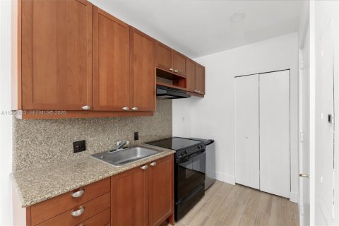 Copropriété à louer à Aventura, Floride: 4 chambres, 274.06 m2 № 2153350 - photo 12