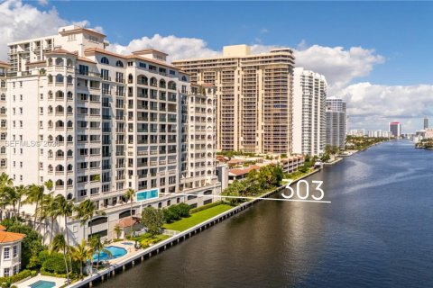 Copropriété à louer à Aventura, Floride: 4 chambres, 274.06 m2 № 2153350 - photo 25