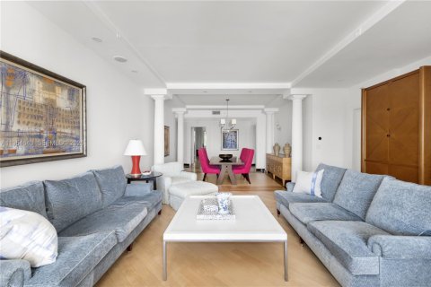 Copropriété à louer à Aventura, Floride: 4 chambres, 274.06 m2 № 2153350 - photo 4