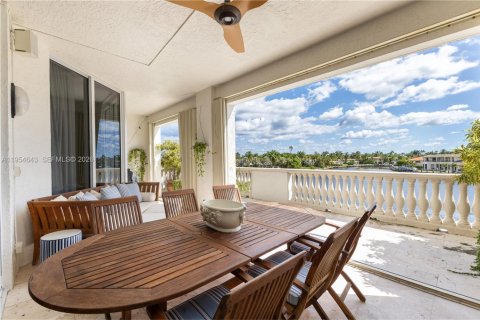 Copropriété à louer à Aventura, Floride: 4 chambres, 274.06 m2 № 2153350 - photo 5