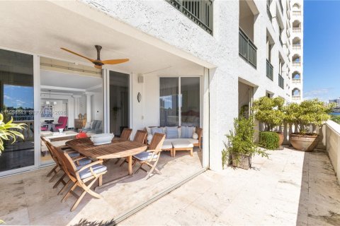 Copropriété à louer à Aventura, Floride: 4 chambres, 274.06 m2 № 2153350 - photo 6