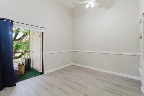 Condo in Tampa, Florida, 1 bedroom № 2102237 - photo 9