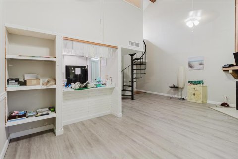 Condo in Tampa, Florida, 1 bedroom № 2102237 - photo 7