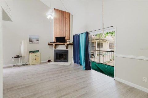 Condo in Tampa, Florida, 1 bedroom № 2102237 - photo 14