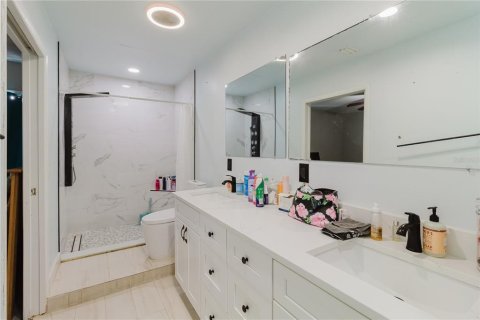 Condo in Tampa, Florida, 1 bedroom № 2102237 - photo 20