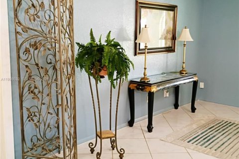 Villa ou maison à vendre à Orlando, Floride: 4 chambres № 2063345 - photo 11