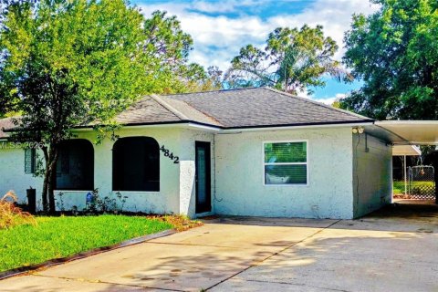 Villa ou maison à Orlando, Floride 4 chambres № 2063345
