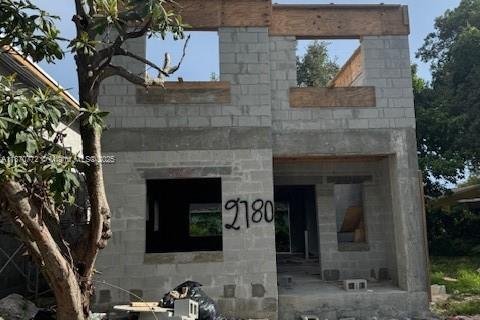 Casa en venta en Miami, Florida, 4 dormitorios, 128.21 m2 № 1927404 - foto 1