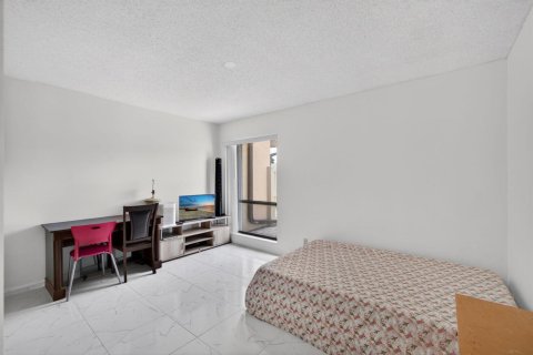 Купить кондоминиум в Уэст-Палм-Бич, Флорида 4 комнаты, 127.28м2, № 2147010 - фото 23