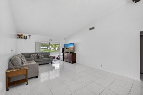 Купить кондоминиум в Уэст-Палм-Бич, Флорида 4 комнаты, 127.28м2, № 2147010 - фото 14