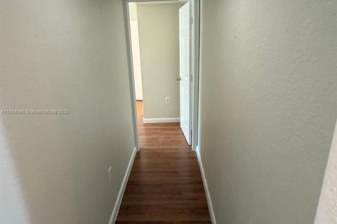 Townhouse in Miami, Florida 3 bedrooms, 106.84 sq.m. № 1932432 - photo 9