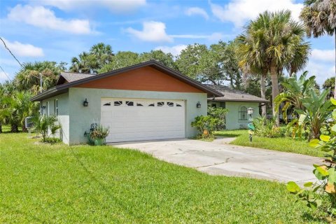 House in Flagler Beach, Florida 2 bedrooms, 118.73 sq.m. № 1744887 - photo 27