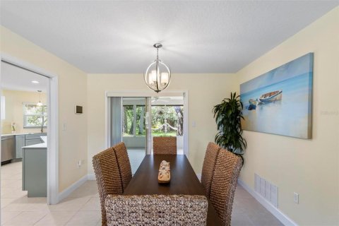 House in Flagler Beach, Florida 2 bedrooms, 118.73 sq.m. № 1744887 - photo 10