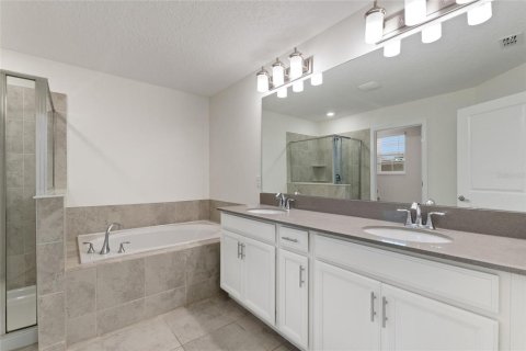 Casa en venta en Davenport, Florida, 3 dormitorios, 192.87 m2 № 2232019 - foto 16