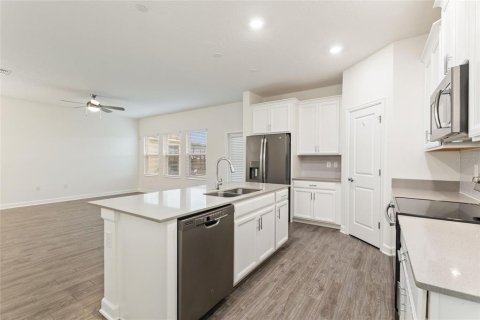 Casa en venta en Davenport, Florida, 3 dormitorios, 192.87 m2 № 2232019 - foto 12