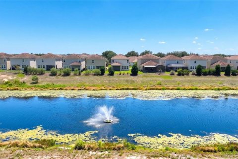 Casa en venta en Davenport, Florida, 3 dormitorios, 192.87 m2 № 2232019 - foto 2