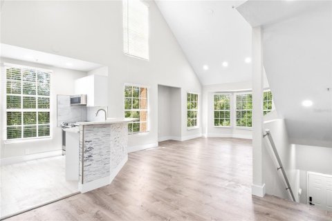Condo in Orlando, Florida, 2 bedrooms  № 1785603 - photo 5