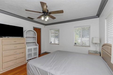 House in Saint Petersburg, Florida 2 bedrooms, 126.81 sq.m. № 1911665 - photo 29