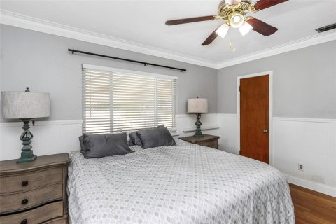 House in Saint Petersburg, Florida 2 bedrooms, 126.81 sq.m. № 1911665 - photo 24
