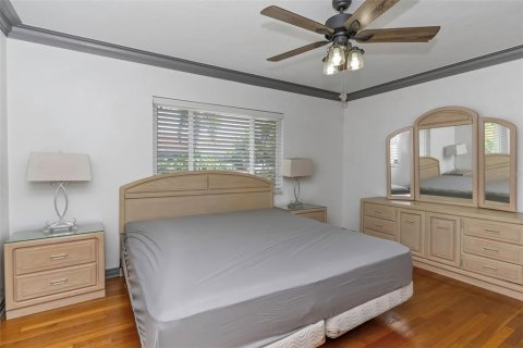 House in Saint Petersburg, Florida 2 bedrooms, 126.81 sq.m. № 1911665 - photo 30